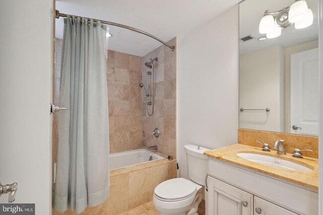 Photo - 1701 Locust St Unidad 2017