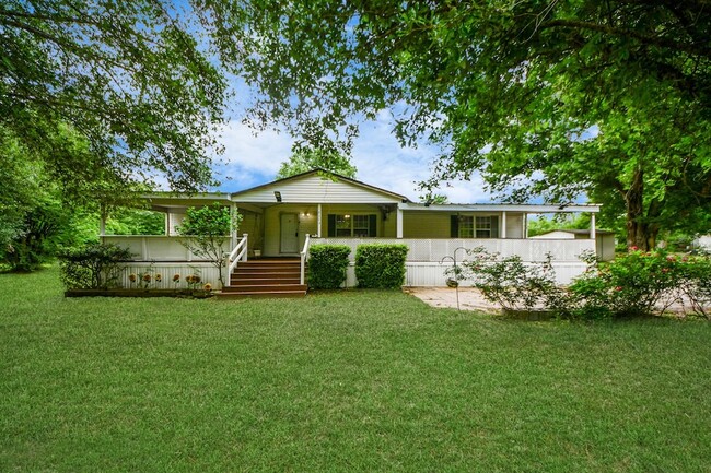 Photo - 18303 James Rd
