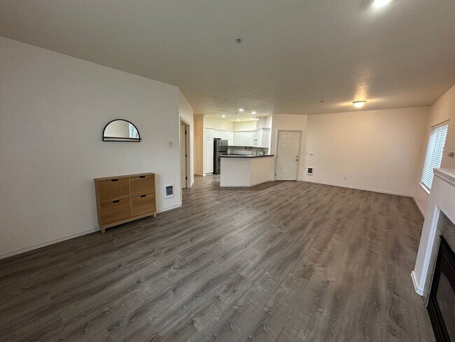 Photo - 2144 Palisade Blvd