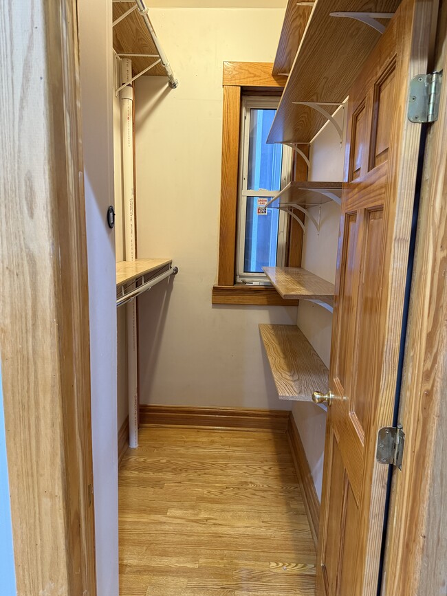 2707 W Thomas St Unit 2707 W Thomas St, 1st FL