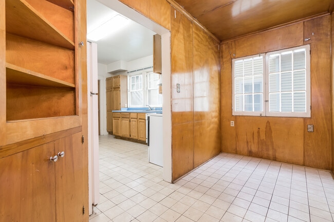 Photo - 1301 Washtenaw Ave Homes