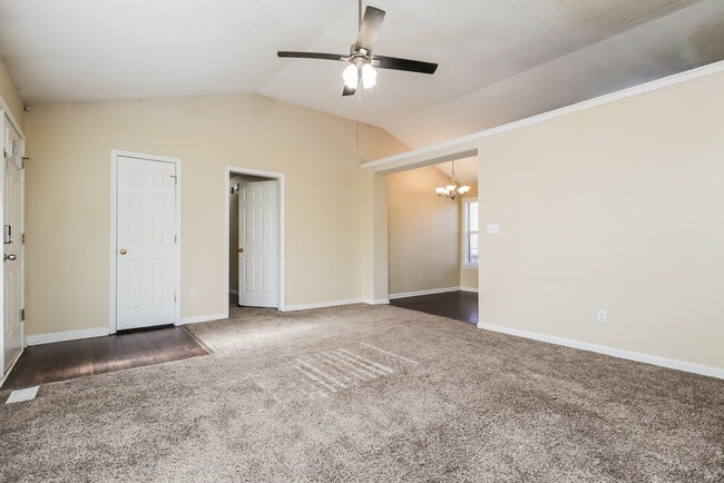 Photo - 153 Country Mill Ln