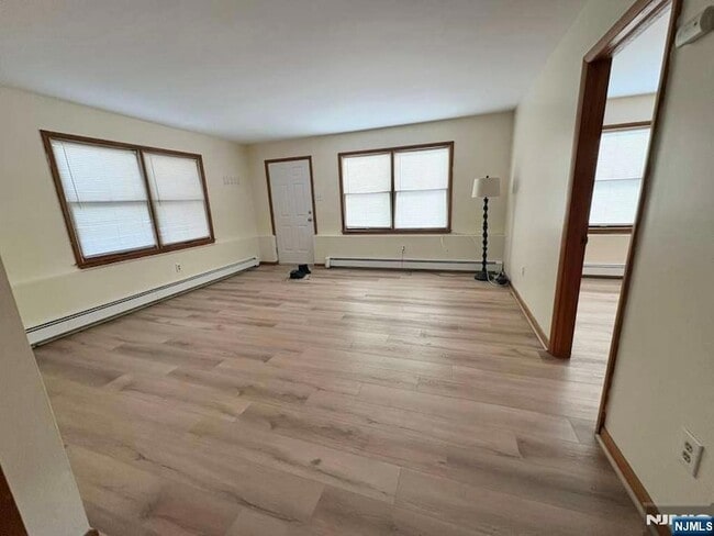 Photo - 402 Farnham Ave