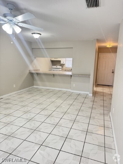 Building Photo - 3325 SE 15th Pl Unit 101 Rental