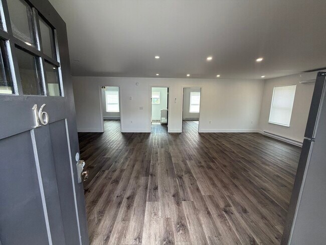 Photo - Blake Court Unit 16