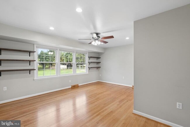 Photo - 8109 Broadview Dr
