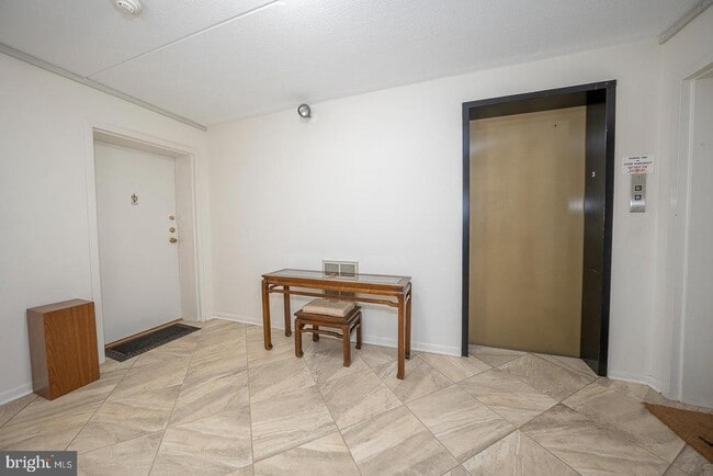 Photo - 260 W Montgomery Ave Unit 304