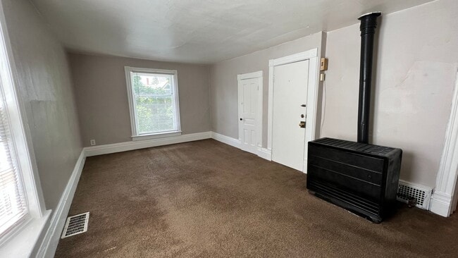 Photo - 306 Hollister Ave SE Unit Apt 2