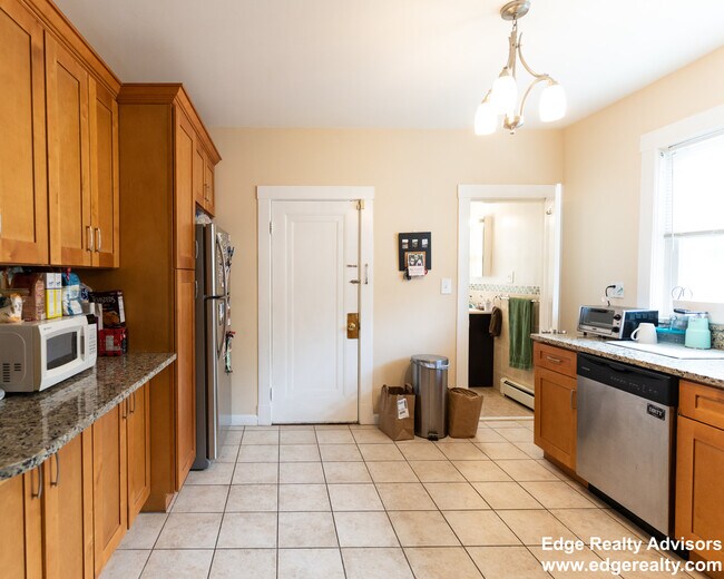 Photo - 83 Claymoss Rd Unit 2