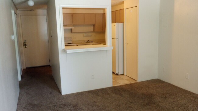 Photo - Great location off Leetsdale/Parker and Fl... Unit 116