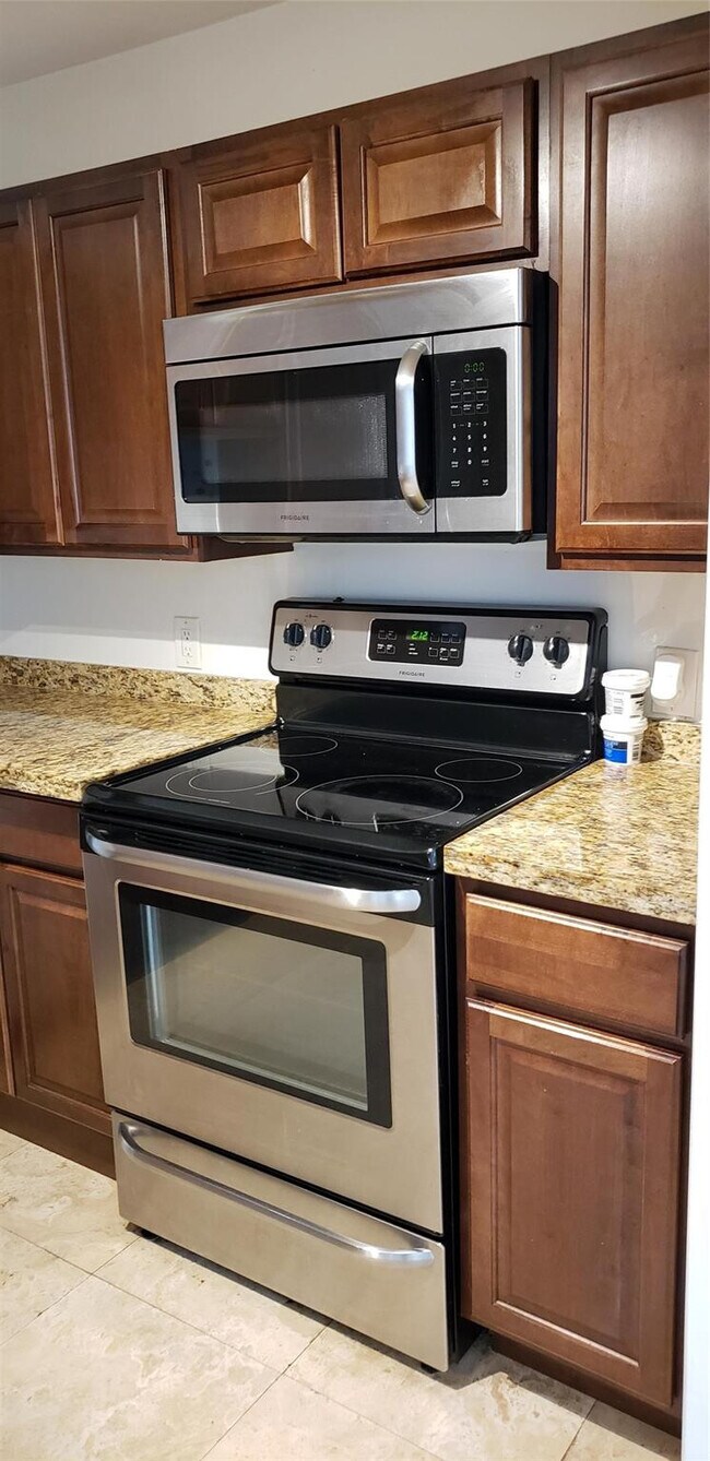 Photo - 413 SW 16th St