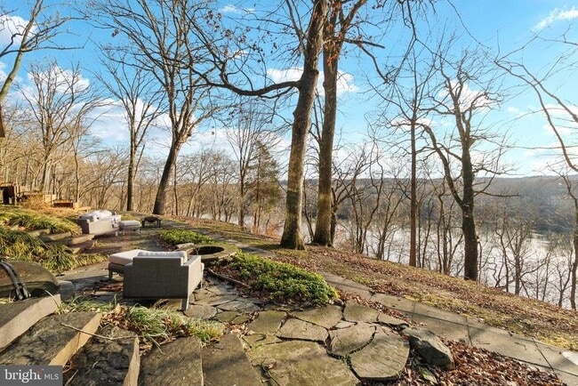 Photo - 11540 Springridge Rd