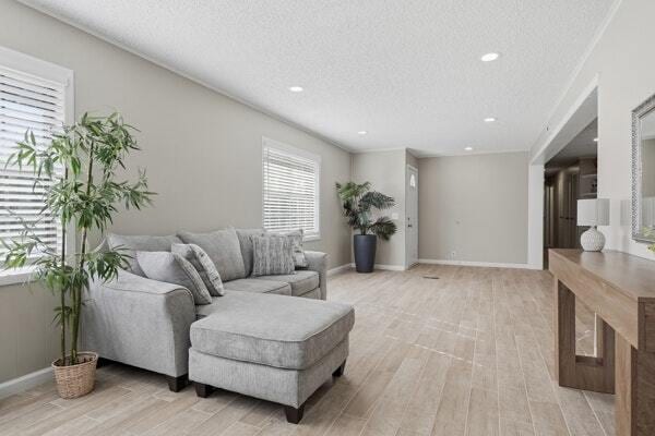 125 Jeff Ave