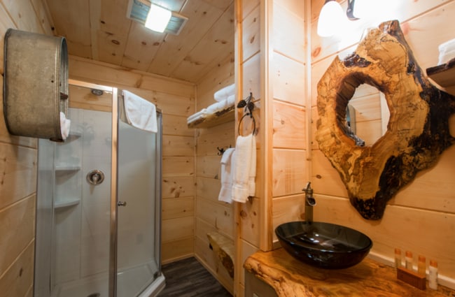 Photo - Furnished Cabin in Zirconia