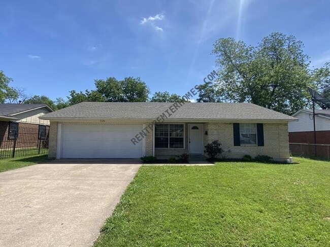 Building Photo - 7120 Waycrest Dr