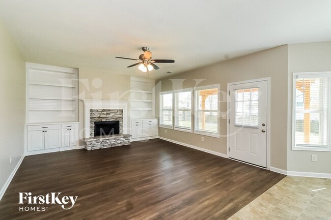 Photo - 64 Mercer Ln