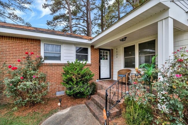 Photo - 5524 Briarwood Ln