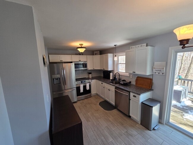 Photo - 16 Evergreen Dr