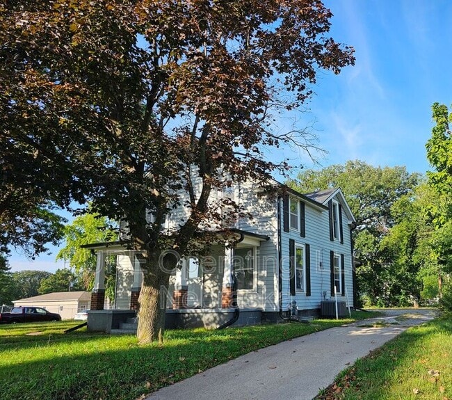 Photo - 1809 N 33rd St