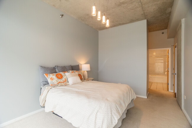 Photo - 1620 S Michigan Ave