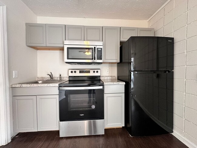 Photo - Studio 28 Apartments