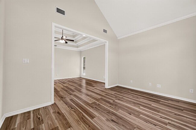 2314 Carriage Run E