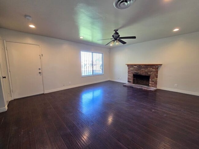 Photo - New Listing!