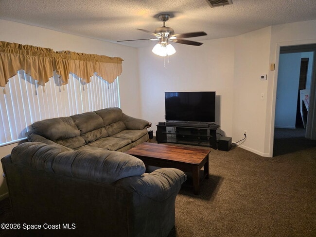 Photo - 1911 Tallpalm Rd