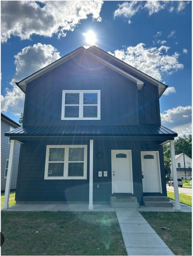 Building Photo - 1602 Quill St Unit B