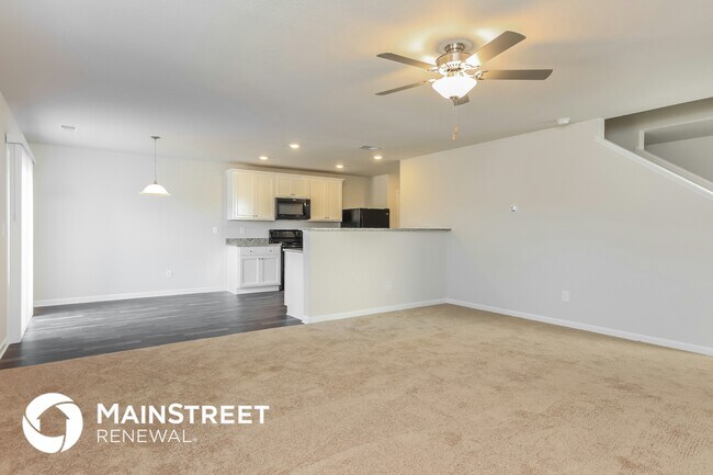 Photo - 225 Rustling Way