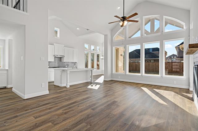 Photo - 124 Spanish Bluebell Dr