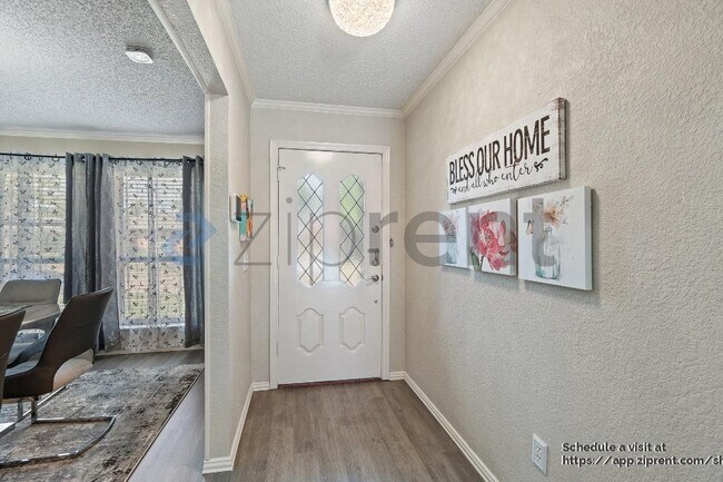 Photo - 2108 Winona Dr