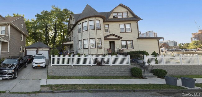 Building Photo - 89 Van Guilder Ave