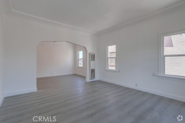 Building Photo - 1009 Coronado Ave Rental