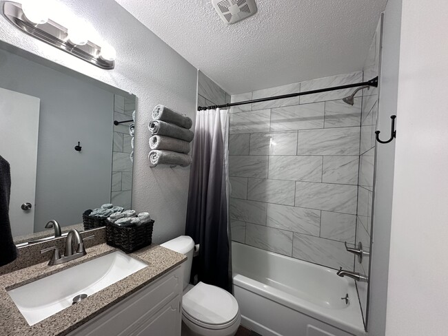 3802 Pine St Unit 3