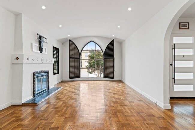 Photo - Recently Remodeled 4 Bed, 2 Bath Millbrae ...