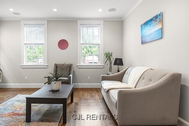 Photo - 119 Highland Ave Unidad B