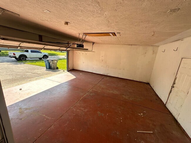 Photo - 2030 Monroe St