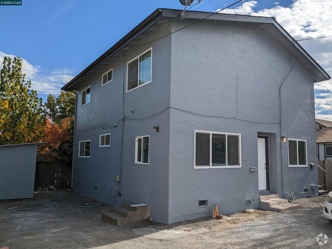 Building Photo - 2008 Marin St Unit A Rental