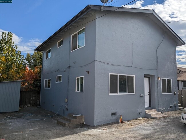 Photo - 2008 Marin St Condo Unit A