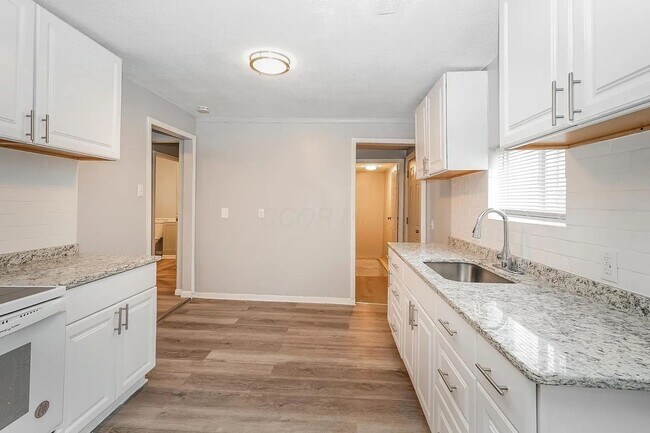 Photo - Charming 3BR Home with Fully Fenced Yard Near Easton and Downtown
