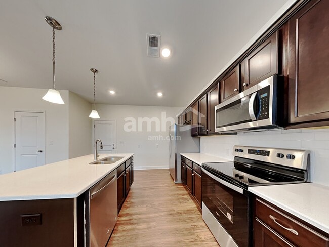 Photo - 127 Alaina Ct
