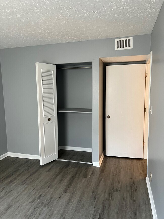 Bedroom - Woodgate Apartments