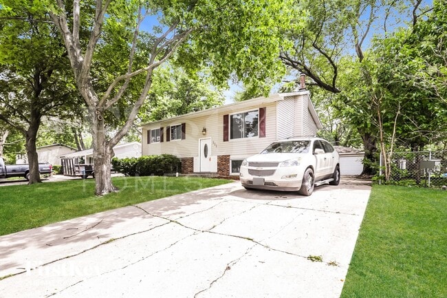 222 Pacific Dr