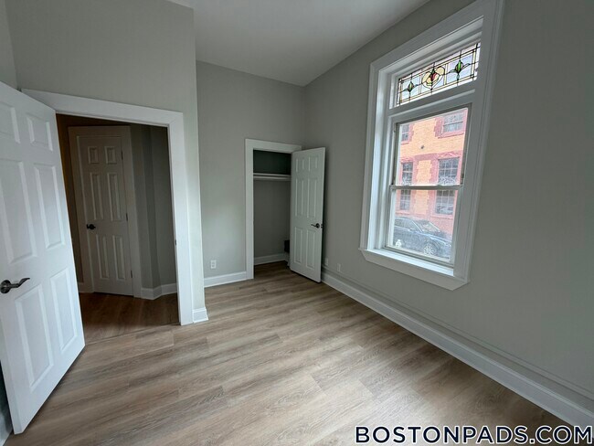 Photo - 38 Hemenway St Unit 2