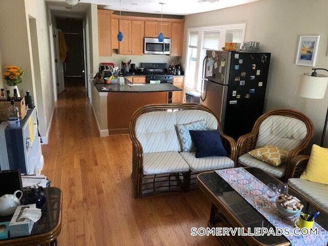 Building Photo - 27 Fairfax St