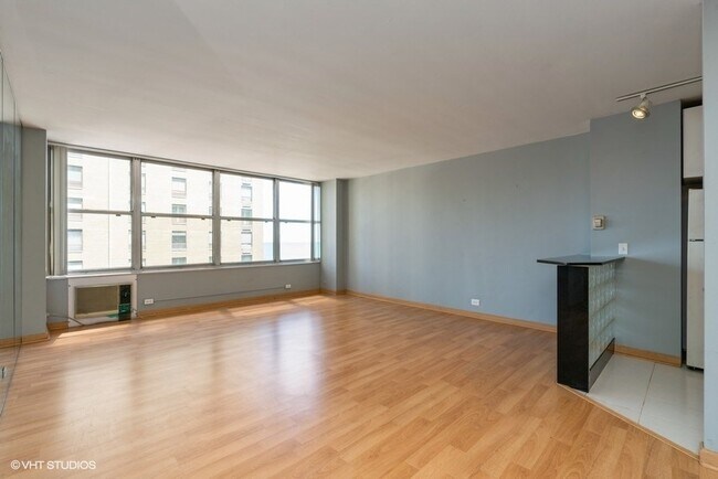 Photo - 1000 N Lake Shore Dr Unit 1204