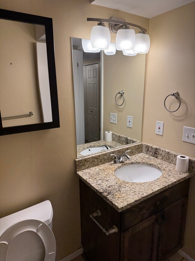 Photo - 1190 E Waterside Cv Unit 1190 e waterside cove #22