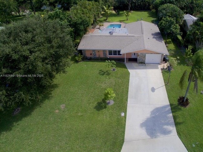 Photo - 4770 Holly Dr