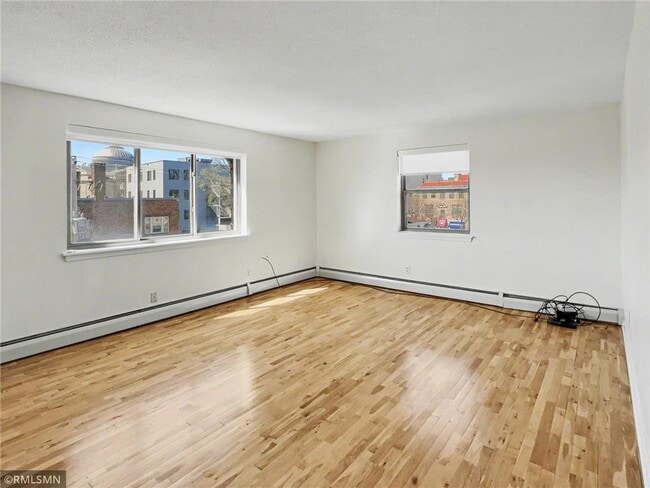 Photo - 2727 W 43rd St Unit 408